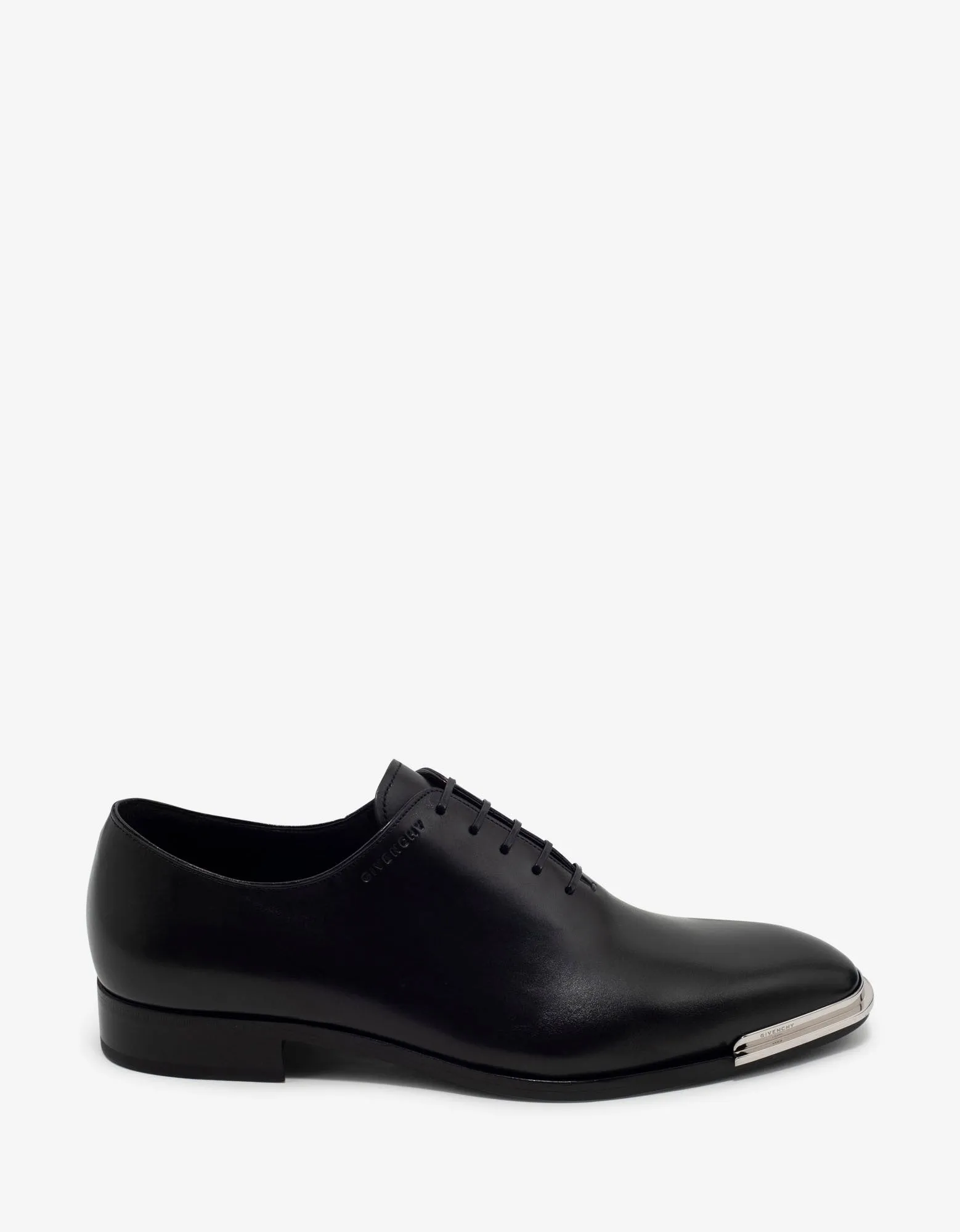 Black Leather Oxford Shoes with Metal Tips