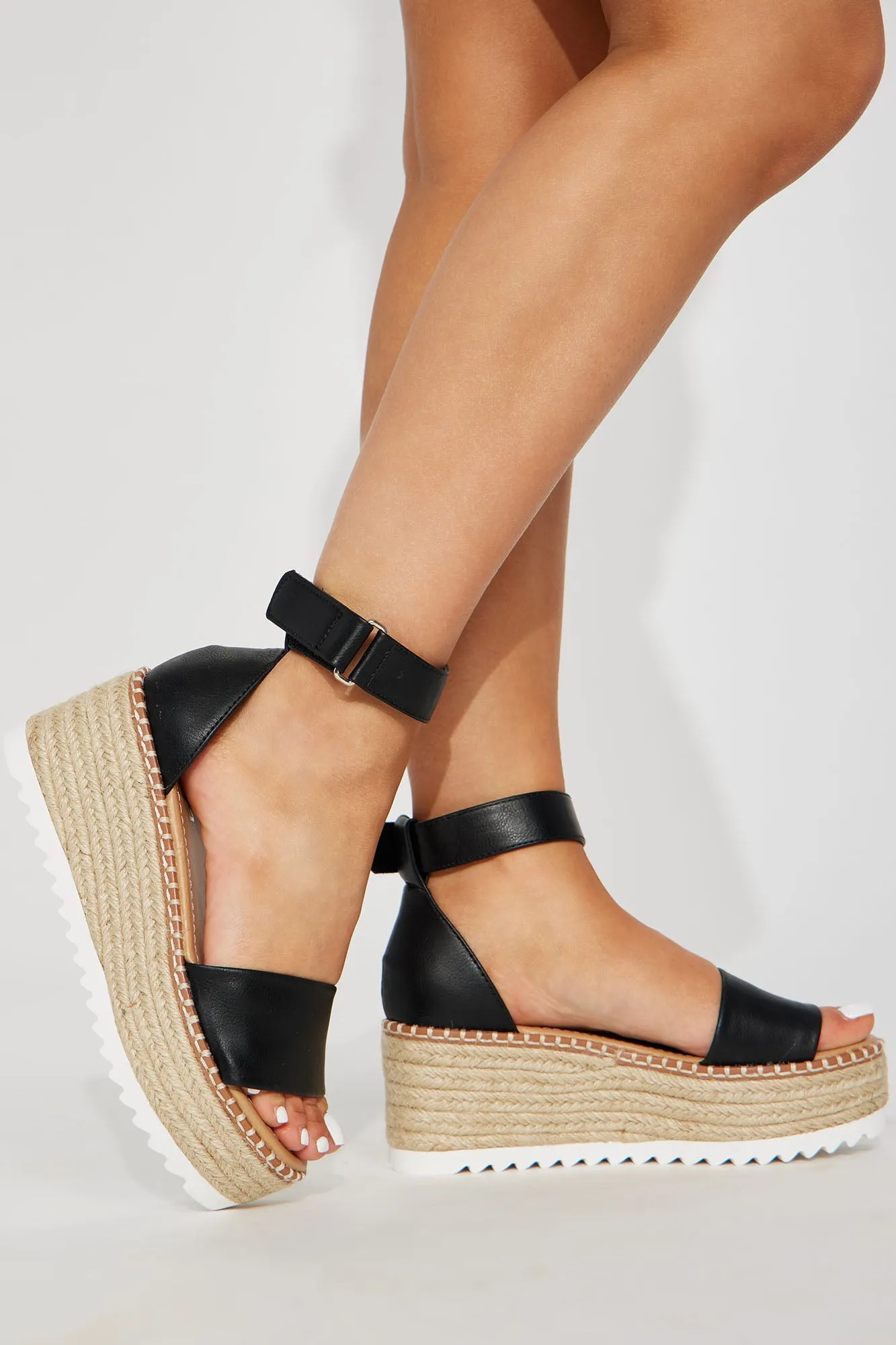 Boardwalk Breeze Wedges - Black