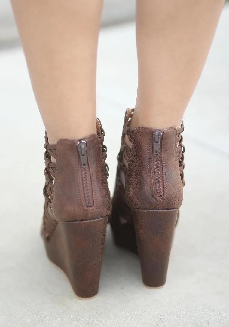 Cecil Tan Wedges