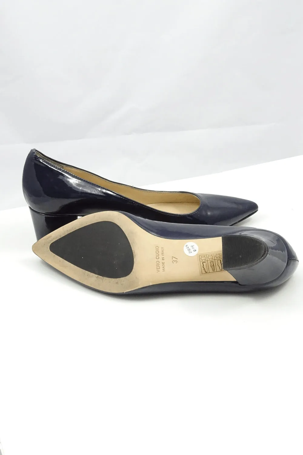 Dominique'S Patent Navy Pumps 37