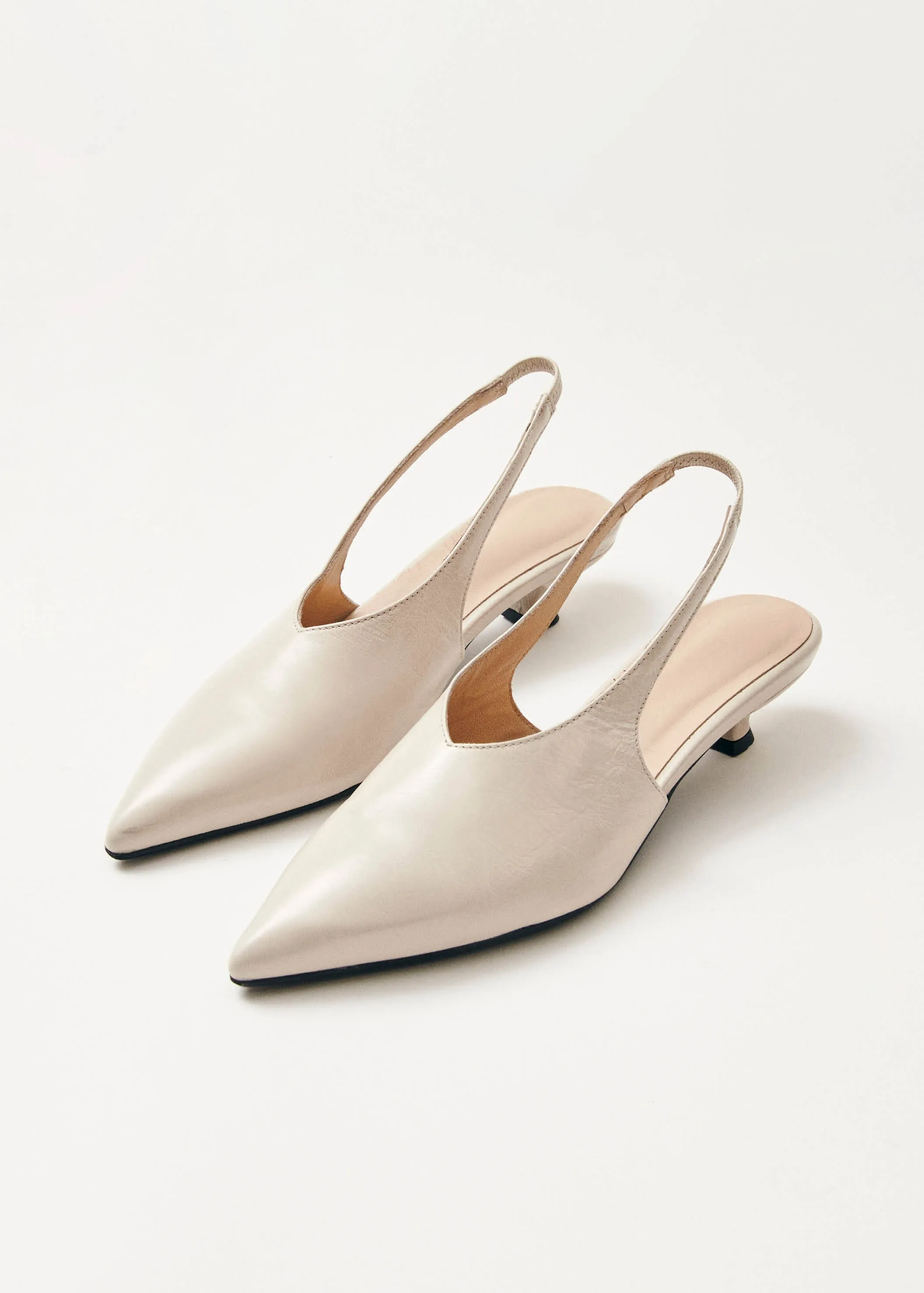 Eros Cream Leather Pumps