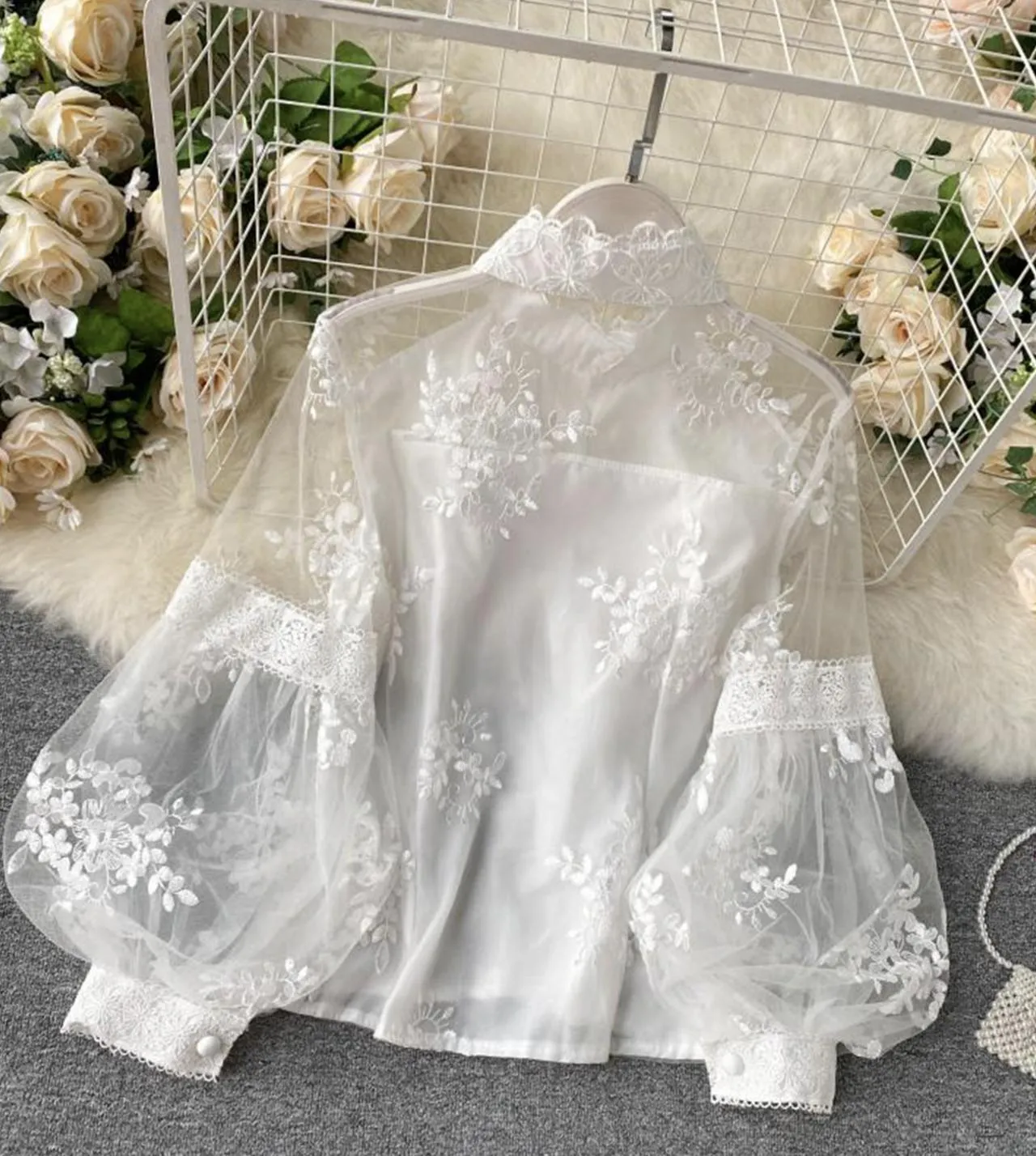 Stylish lace long sleeve tops   S30